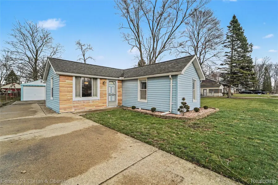 23674 Cora Street, Brownstown, MI 48183 - #2