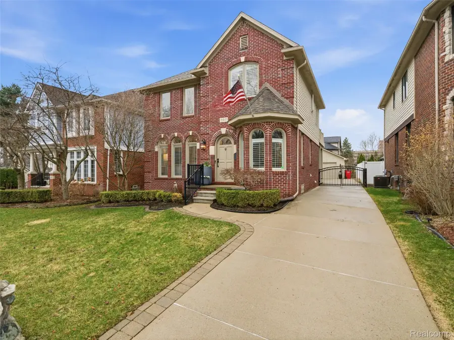 307 Taylor Avenue, Rochester, MI 48307 - #2