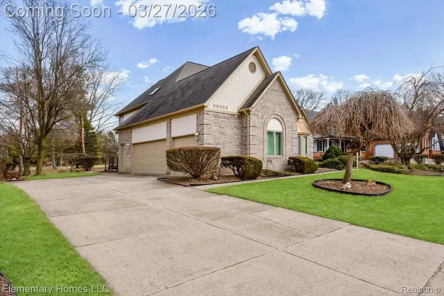 56688 Portsmouth Drive, Utica, MI 48316 - #2