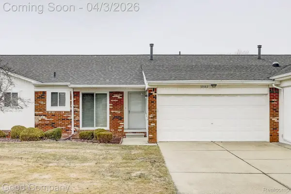 32082 Mark Adam Lange, Warren, MI 48093