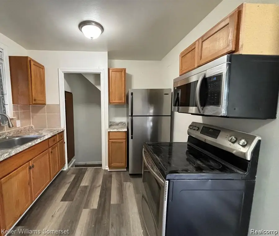 19216 Woodside Street, Harper Woods, MI 48225 - #2