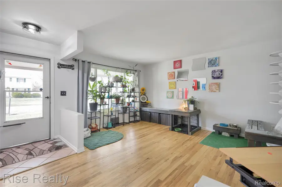 5407 Fairview Drive, Grand Blanc, MI 48439 - #3