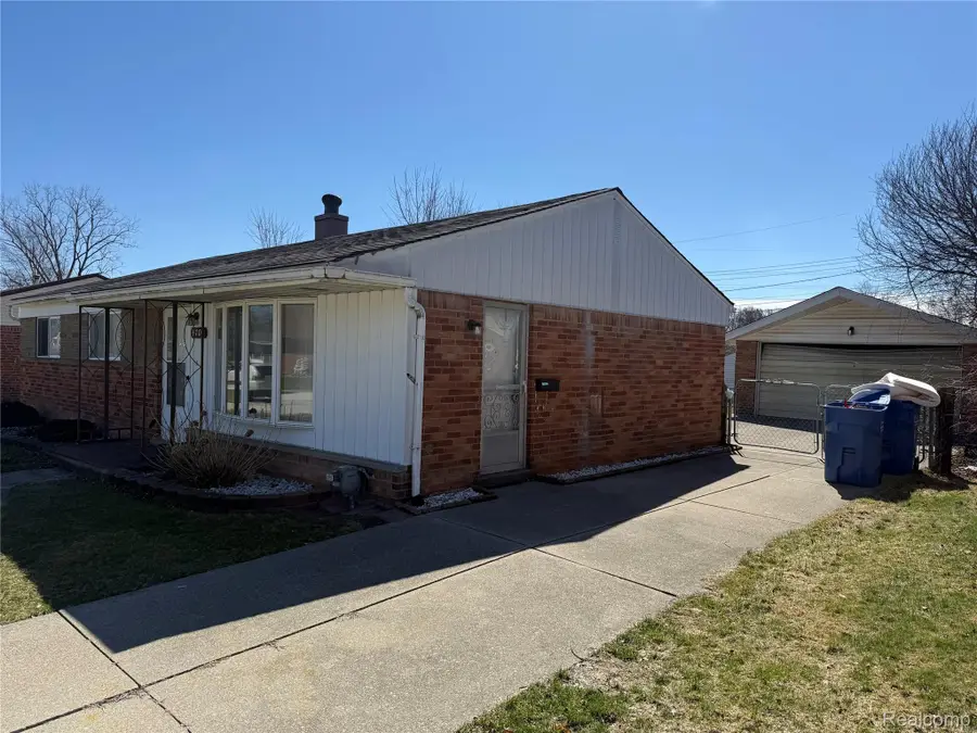 4702 Arden Avenue, Warren, MI 48092 - #2