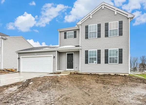 731 Woodvalley Court, Corunna, MI 48817