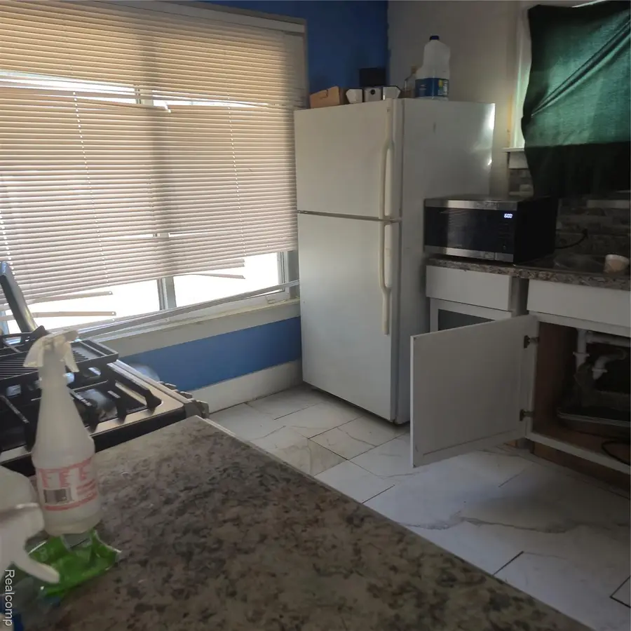 9360 Cheyenne Street, Detroit, MI 48228 - #3