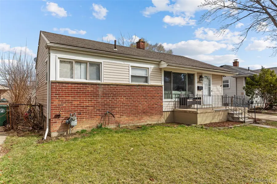 28466 Balmoral Street, Garden City, MI 48135 - #2