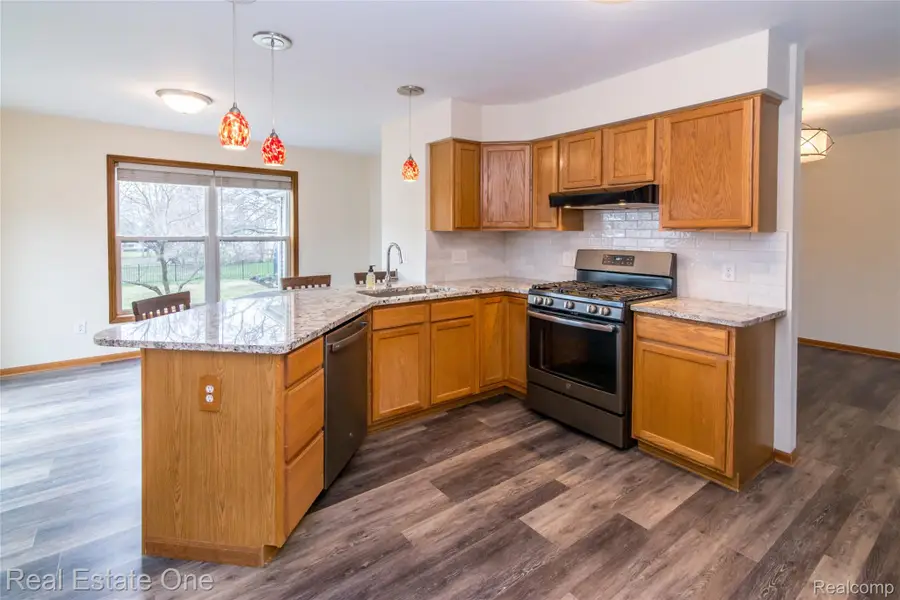 416 Umberland Drive, Howell, MI 48843 - #3