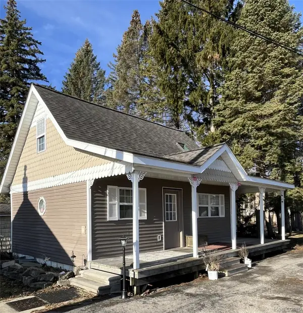 6066 River Road, EastChina, MI 48054