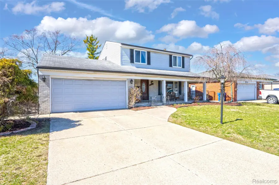 29243 Lloyd Drive, Warren, MI 48092 - #2