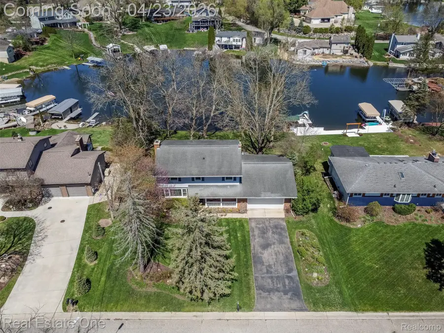 10420 Cedar Point Drive, White Lake, MI 48386 - #2
