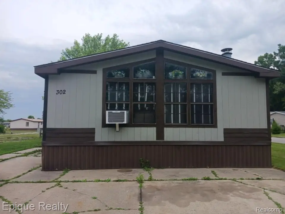 302 Rochford, Grand Blanc, MI 48507 - #1