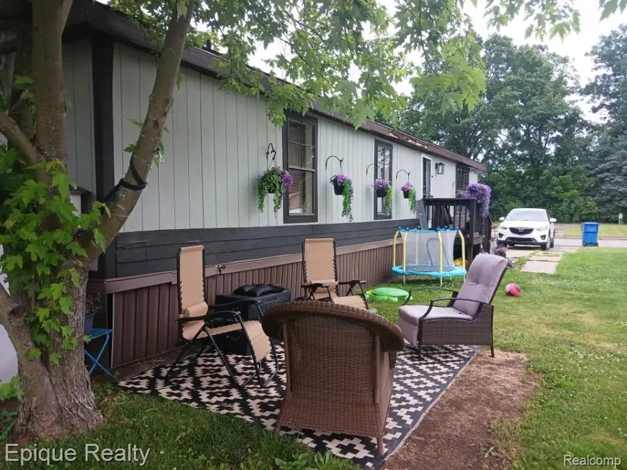 302 Rochford, Grand Blanc, MI 48507 - #2