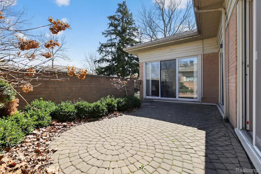 1042 Trevor Place, Detroit, MI 48207 - #2