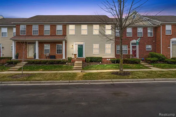 253 Stonegate W, Pontiac, MI 48341