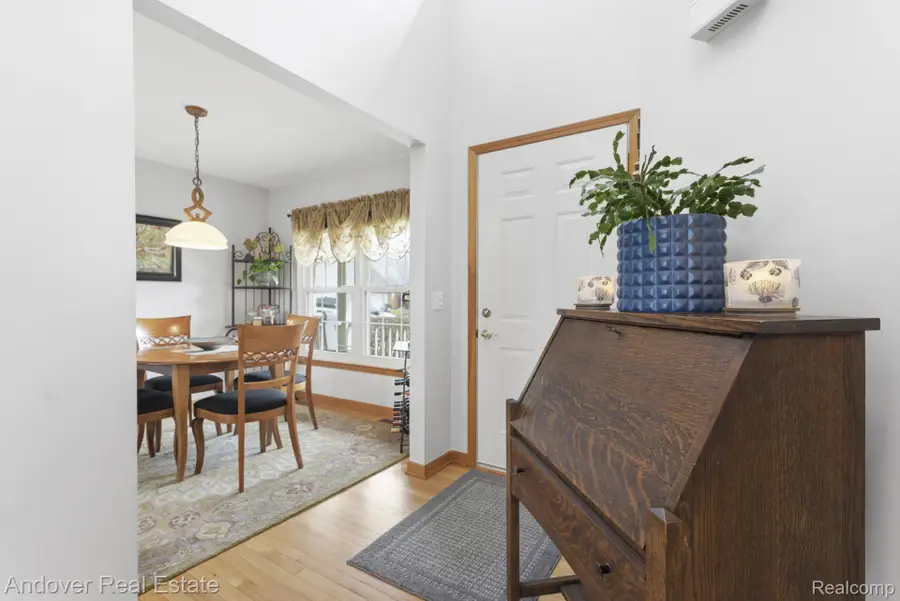 23714 N Park Drive, New Boston, MI 48164 - #3