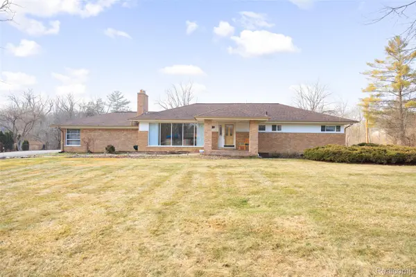 7326 Old Mill Road, BloomfieldHills, MI 48301