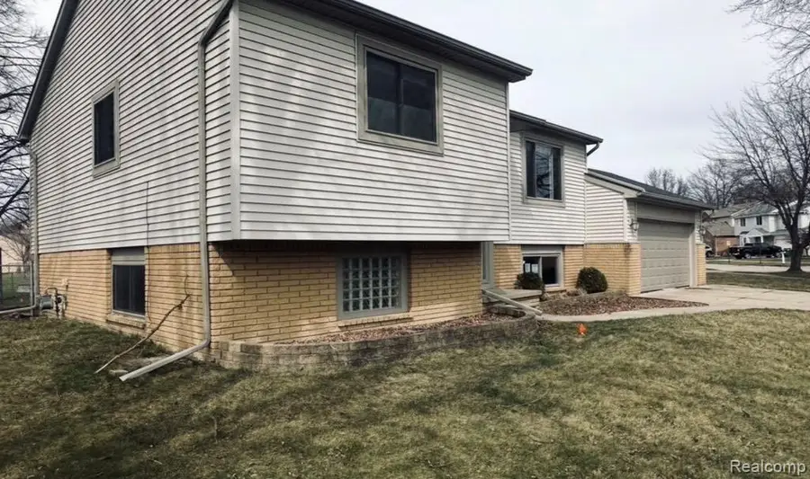 24500 Cornell Avenue, Brownstown, MI 48183 - #2