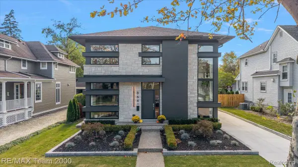 864 Ann Street, Birmingham, MI 48009