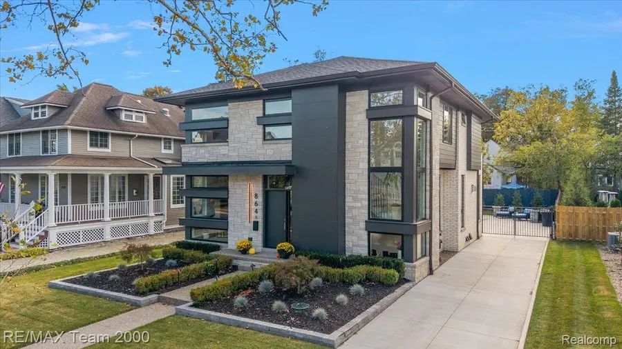 864 Ann Street, Birmingham, MI 48009 - #2