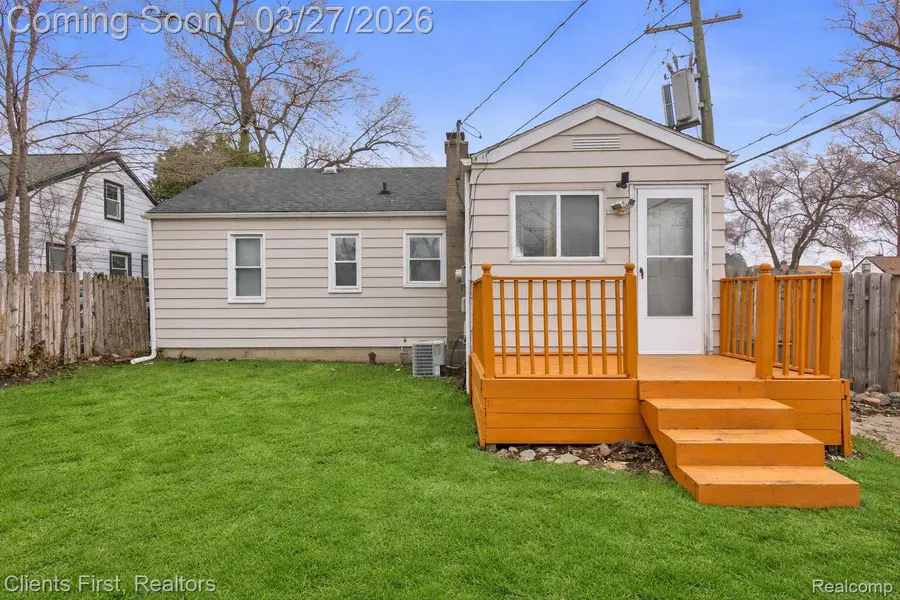 24301 Stanford Street, Dearborn Heights, MI 48125 - #3