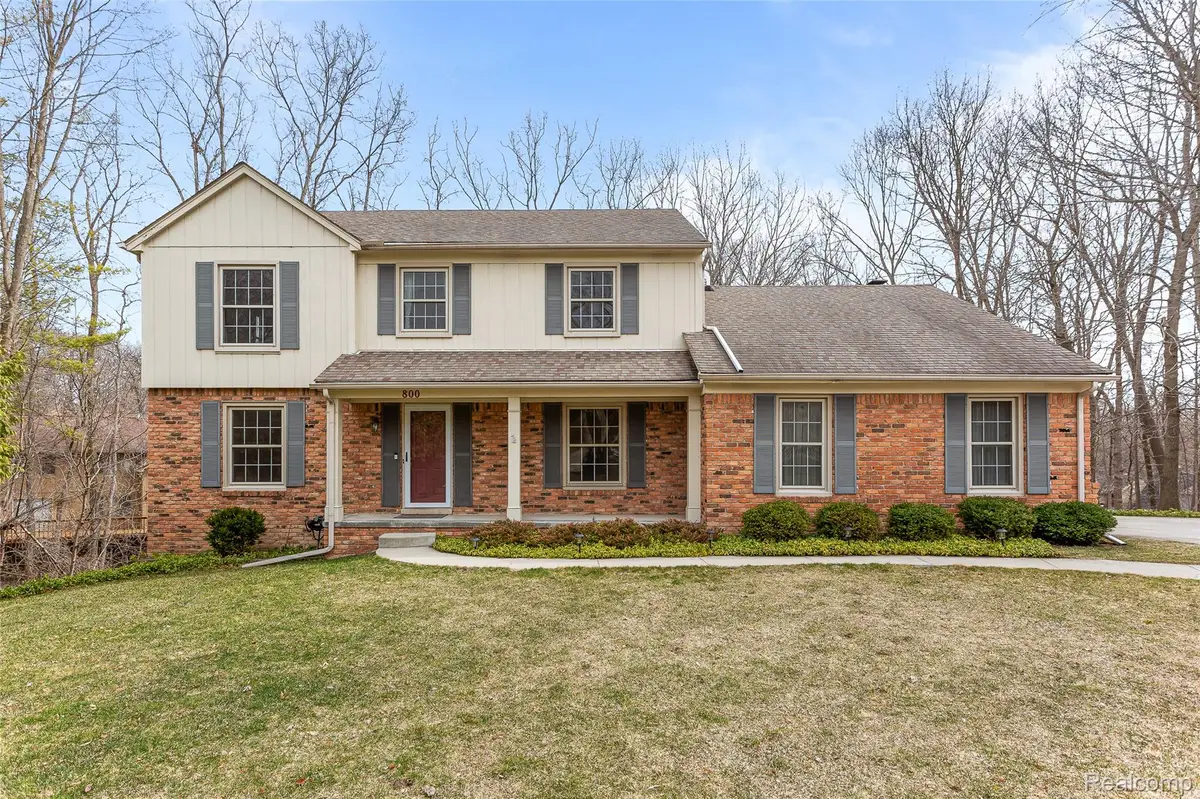 800 Ravine Terrace Drive, Rochester Hills, MI 48307 - #1