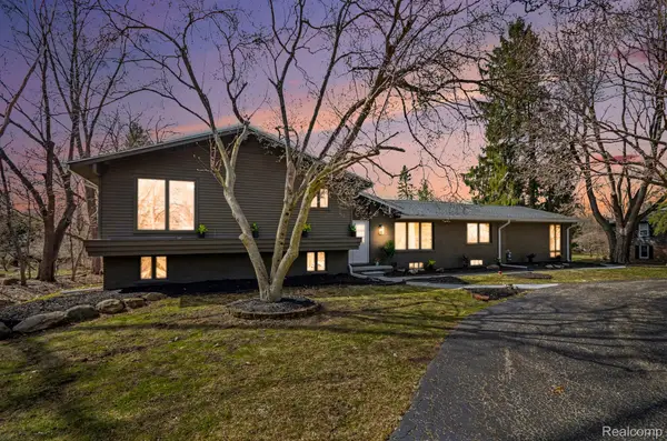 7250 Cedarcroft Lane, WestBloomfield, MI 48322