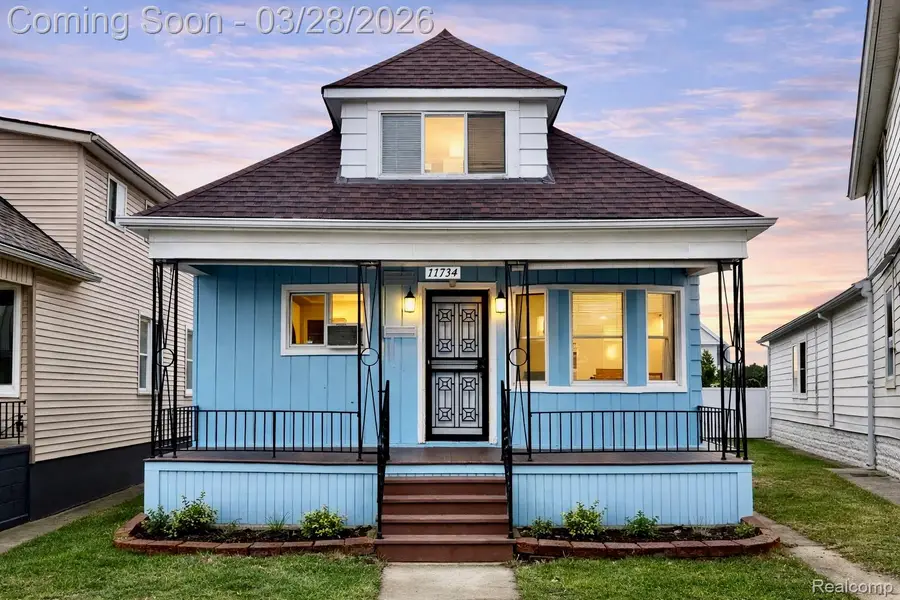 11334 Klinger Street, Hamtramck, MI 48212 - #2