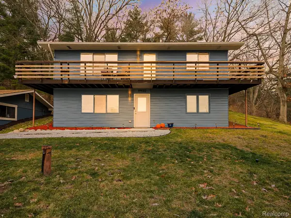 9900 S Big School Lot Lake Road, Holly, MI 48442