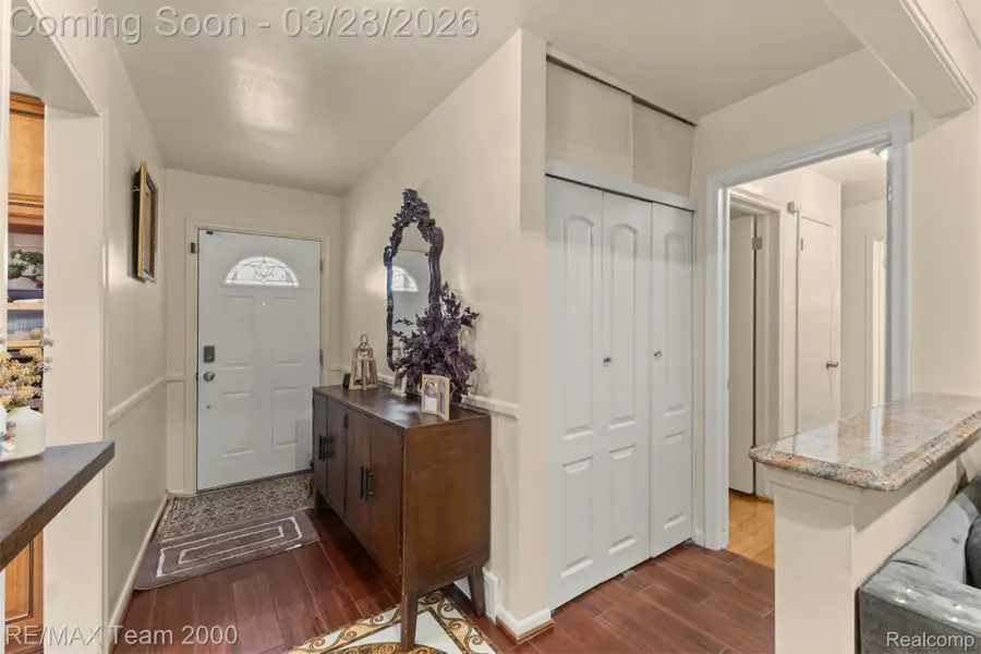 7175 Amboy Street, Dearborn Heights, MI 48127 - #3