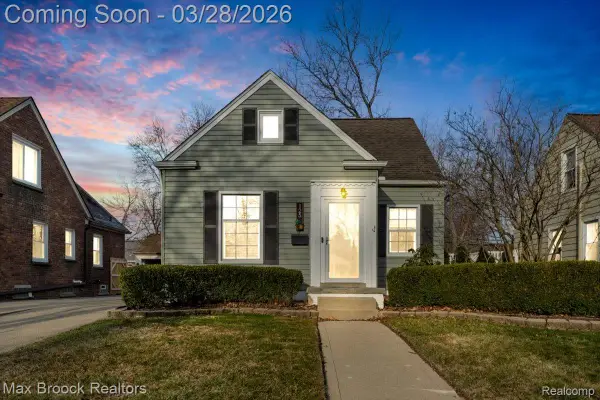 125 N Blair Avenue, RoyalOak, MI 48067