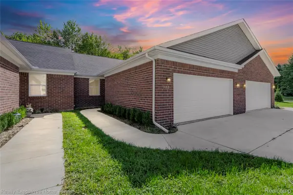 303 Hidden Harbor #2, MarineCity, MI 48039