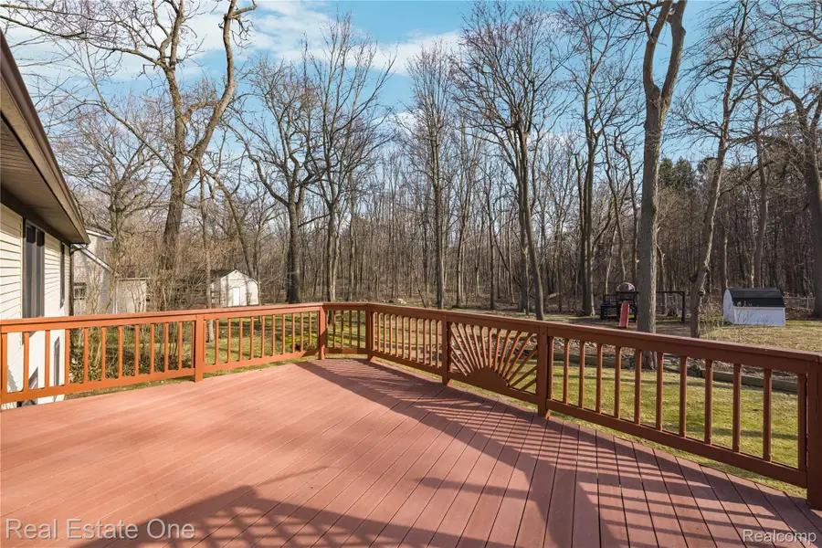 4921 Crestview Drive, Clarkston, MI 48348 - #2