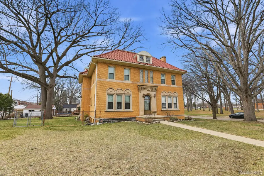 1141 N York Street, Dearborn, MI 48128 - #2