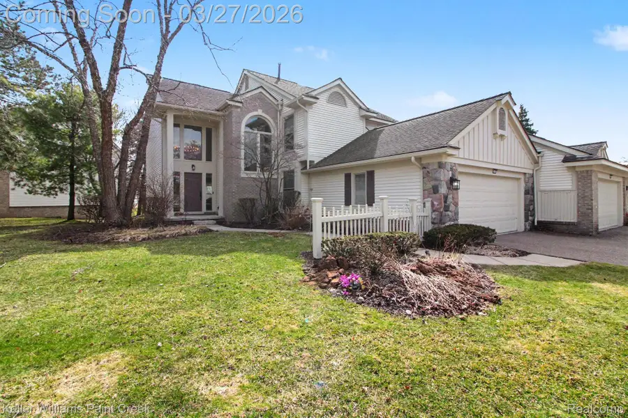 7365 Danbury Drive, West Bloomfield, MI 48322 - #2