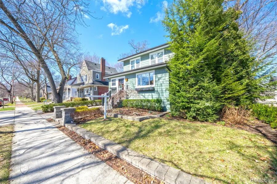 340 W Maplehurst Street, Ferndale, MI 48220 - #2