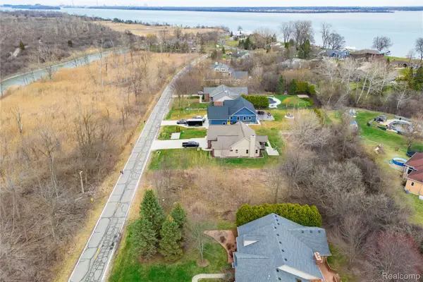 129 Meridian, GrosseIle, MI 48138