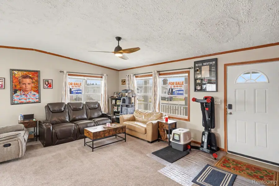 6244 Leigh Court, Fenton, MI 48430 - #2