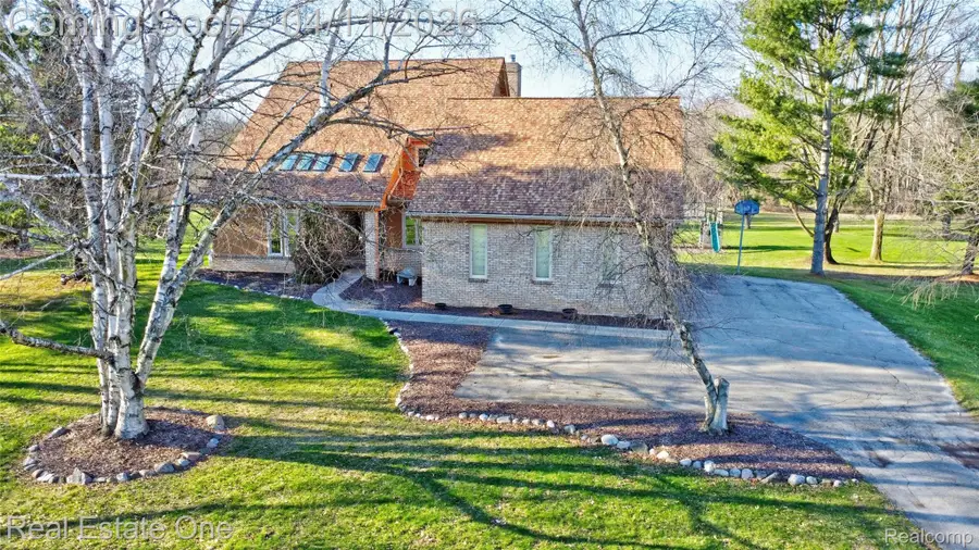 6400 Oak Hill Road, Ortonville, MI 48462 - #2