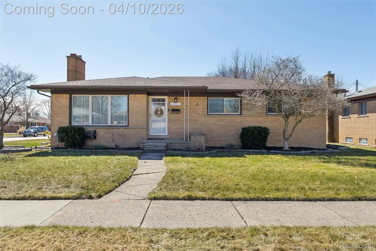 28709 Jacquelyn Drive, Livonia, MI 48154 - #1