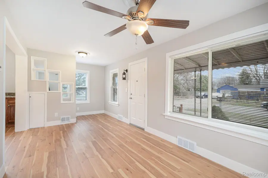 12065 Belmont Avenue, Warren, MI 48089 - #3