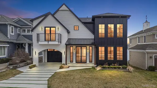 13459 Haddon Street, Fenton, MI 48430