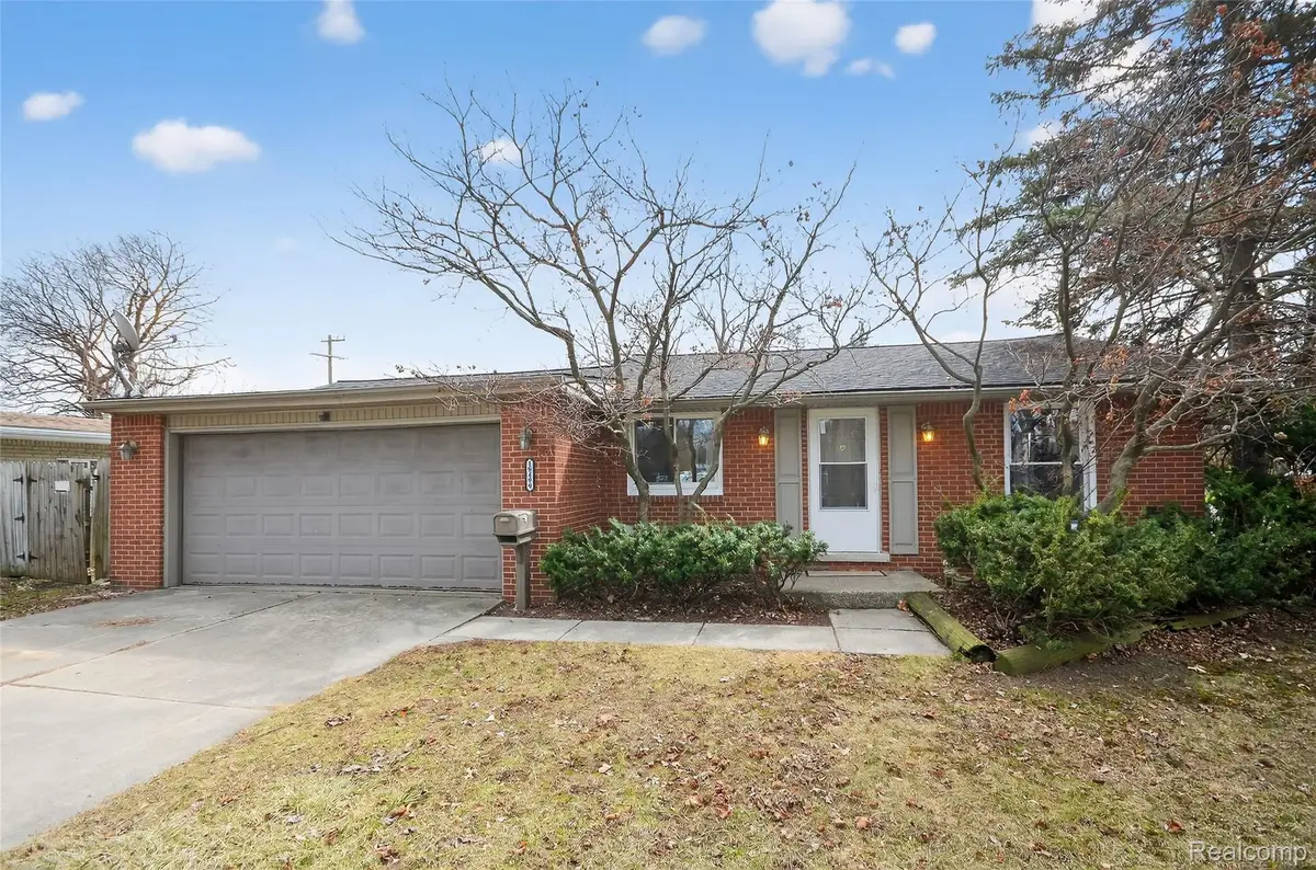 18499 Kesh Street, Southfield, MI 48076 - #1