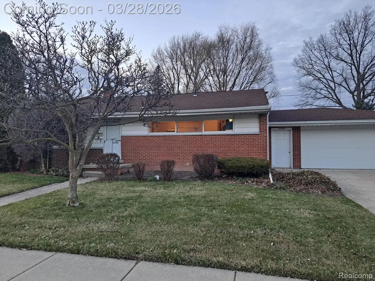 22441 E Price Drive, Clinton Township, MI 48035 - #1
