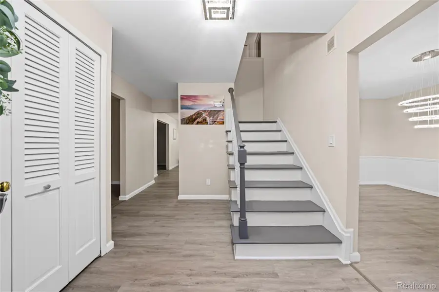 5738 Pebbleshire Road, Bloomfield, MI 48301 - #3