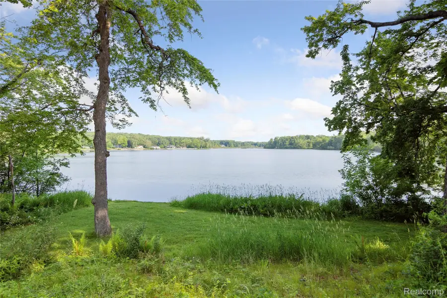 4300 W Bacon Road, Hillsdale, MI 49242 - #3