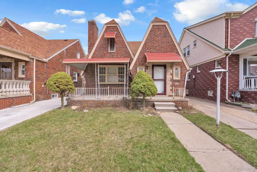 6120 Middlesex Street, Dearborn, MI 48126 - #2