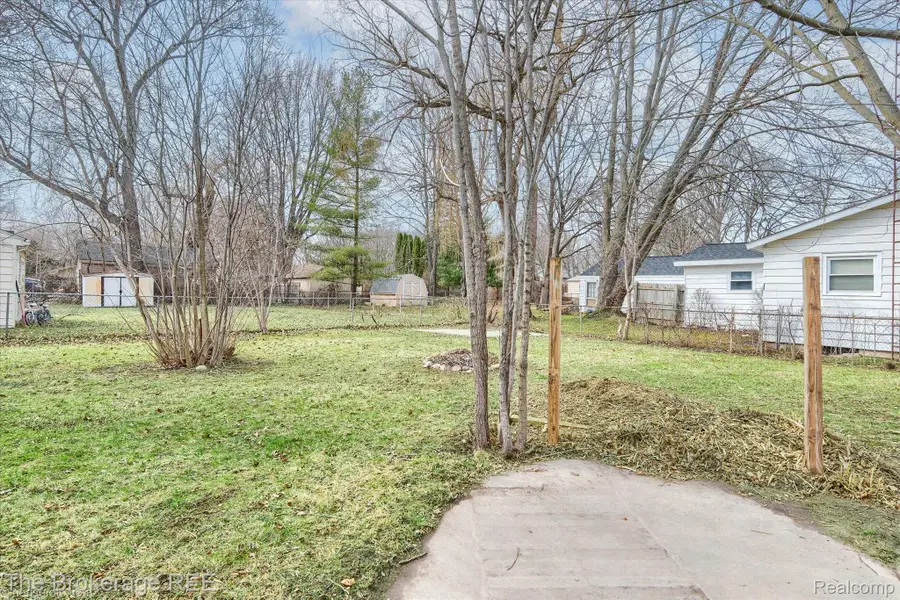 4093 Coral Street, Burton, MI 48509 - #3