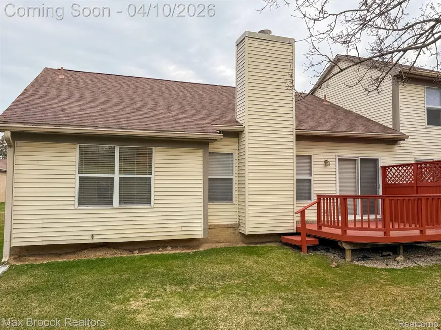 2260 Meadow Brook Court, Commerce Township, MI 48390 - #2