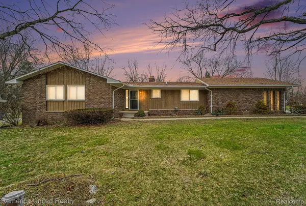 11796 Post Lane, SouthLyon, MI 48178