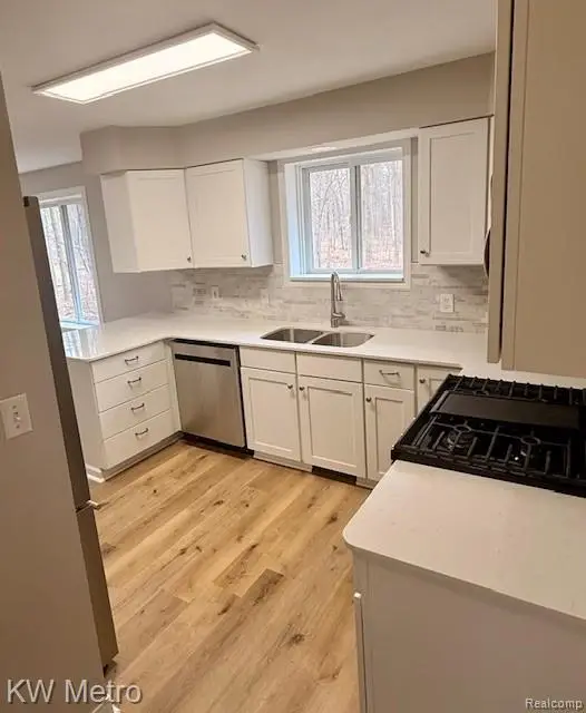 510 E Golden Pond Road, Midland, MI 48642 - #2